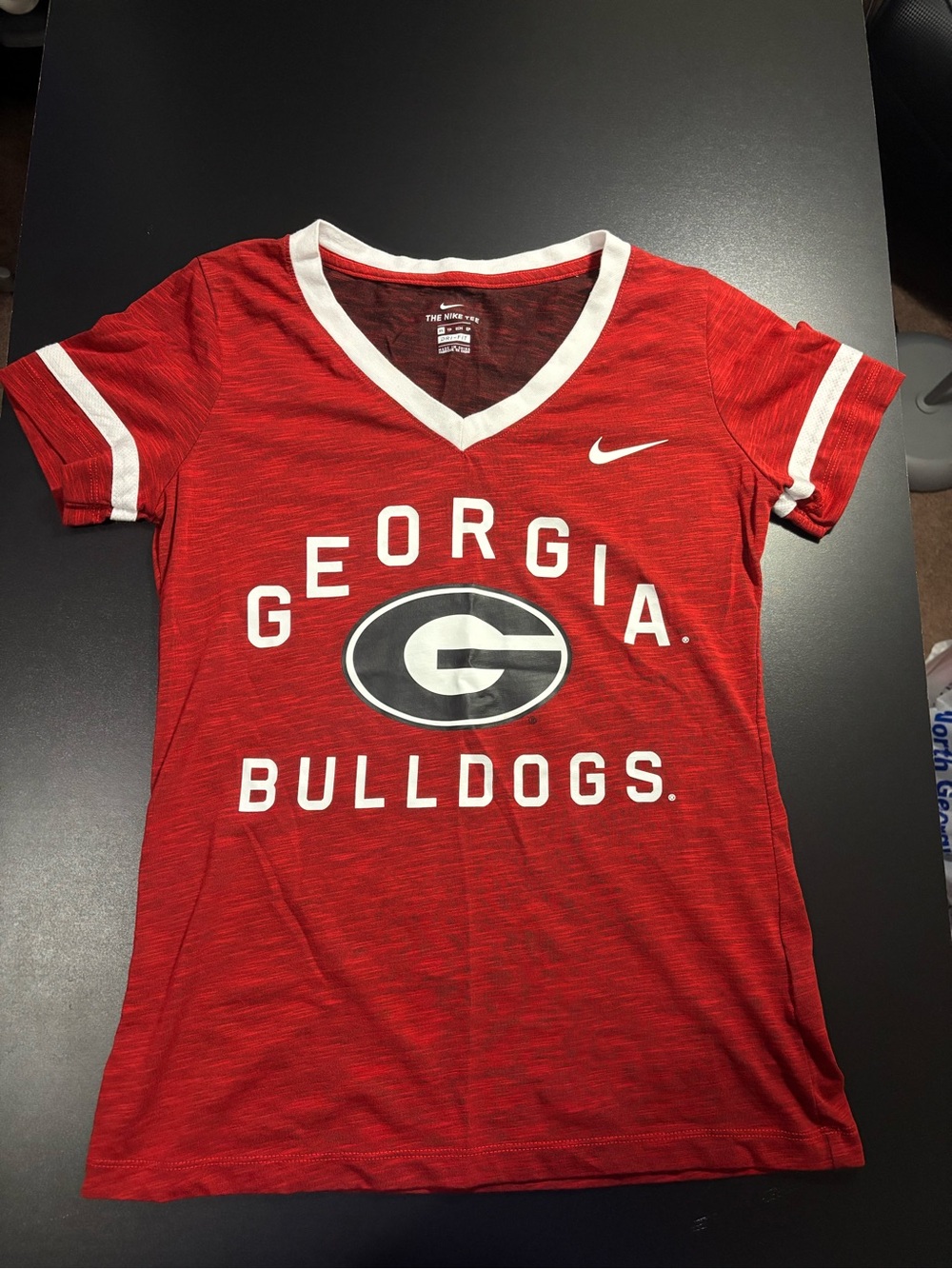 Nike Georgia Bulldogs Red V-Neck Tee XS - Picture 1 of 2